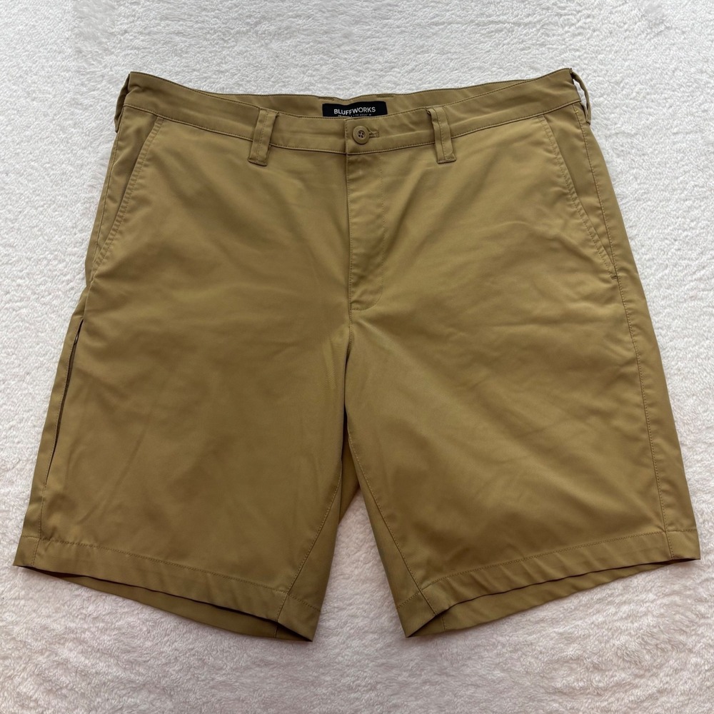 Bluffworks Ascender Regular Fit Tan Khaki Travel Shorts Mens 36L